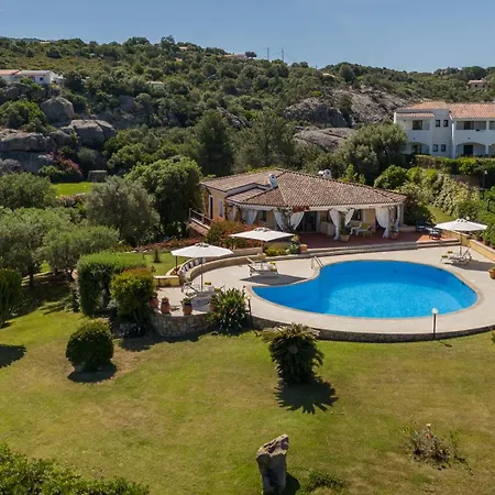 Baja Sardinia - Lussuosa Piscina Vista Mare וילה