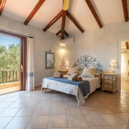וילה Baja Sardinia - Lussuosa Piscina Vista Mare Cala Bitta