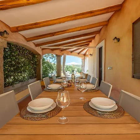Baja Sardinia - Lussuosa Piscina Vista Mare Villa Cala Bitta